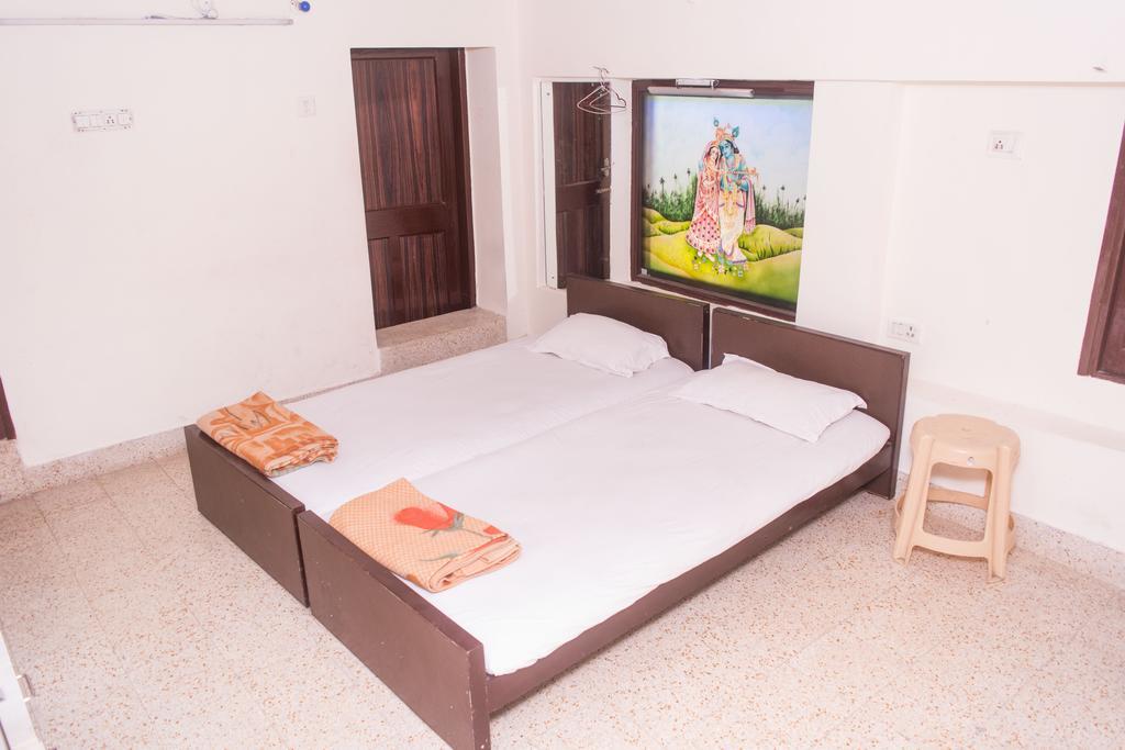 New Metro Guest House Calcutta Buitenkant foto