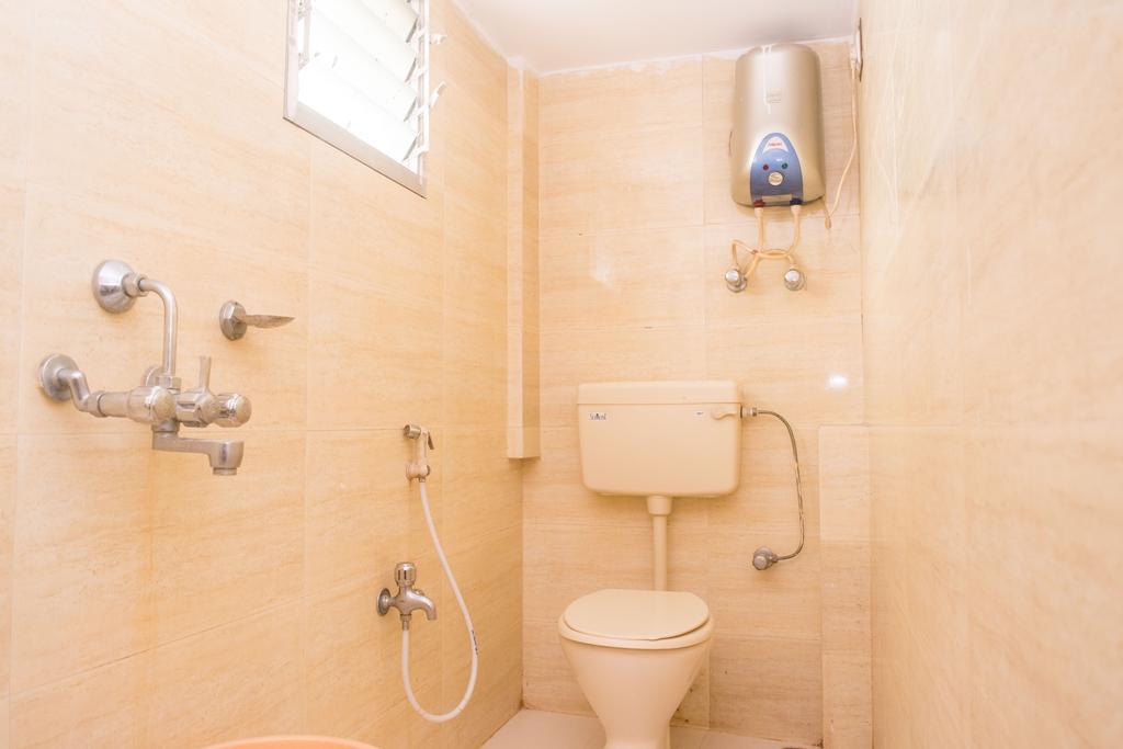 New Metro Guest House Calcutta Buitenkant foto